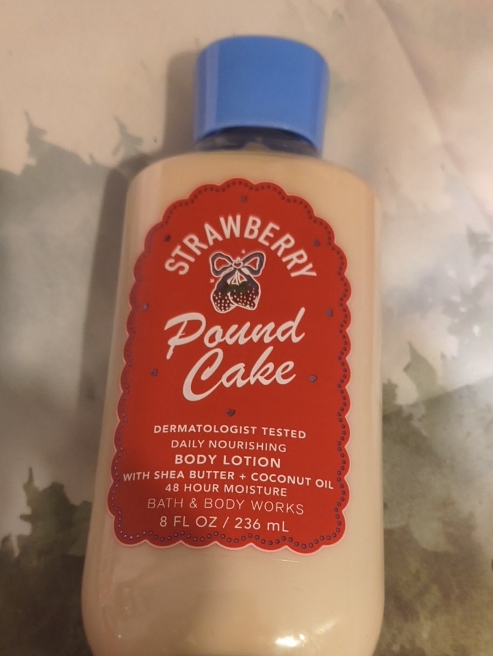 Bath & Body Works Strawberry Pound Cake Body Lotion - Cream